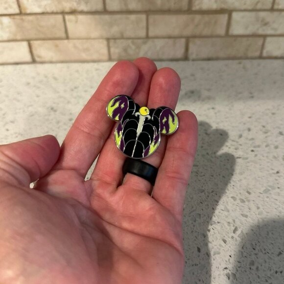 Disney 2021 Villains Icons Mystery Set Mickey Head Shaped Maleficent Pin - Picture 1 of 2